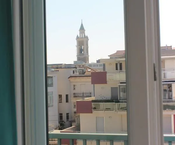 Life Quality Bed & Breakfast 4*